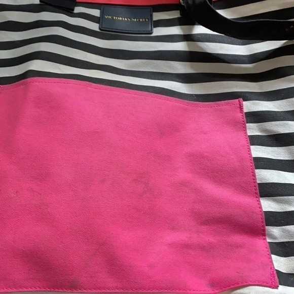 Victoria’s  secret bag - Picture 2 of 5